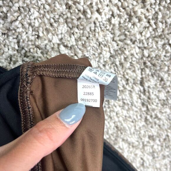 Spanx Leggings Women’s Small Brown Faux Leather Snakeskin Print - Picture 7 of 8